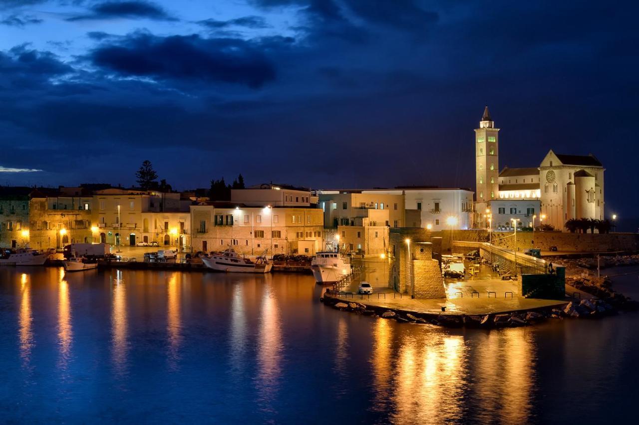 No Tag Urban Hotel Trani Exterior foto